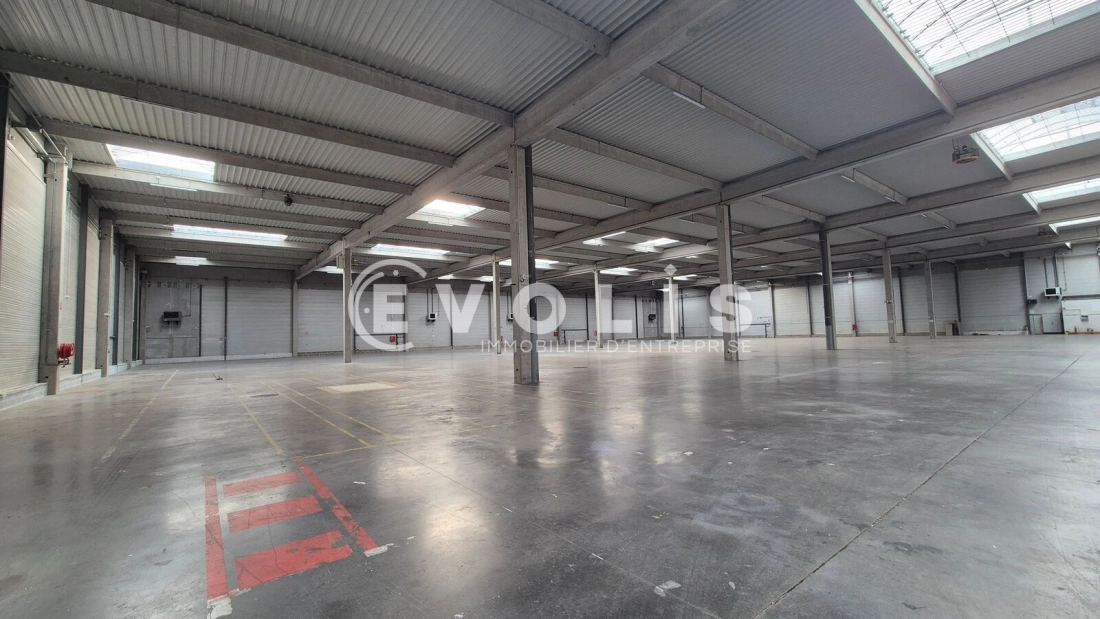 Photo 2 – location Entrepôts / activités	BUSSY SAINT GEORGES (77600)