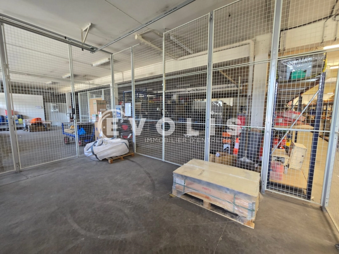 Photo 7 – location Entrepôts / activités	VILLEBON SUR YVETTE (91140)