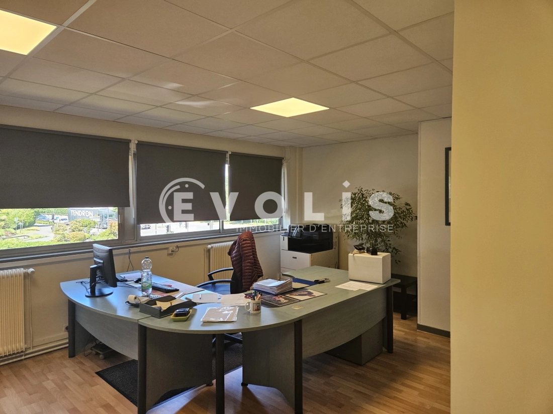 Photo 11 – location Entrepôts / activités	MASSY (91300)