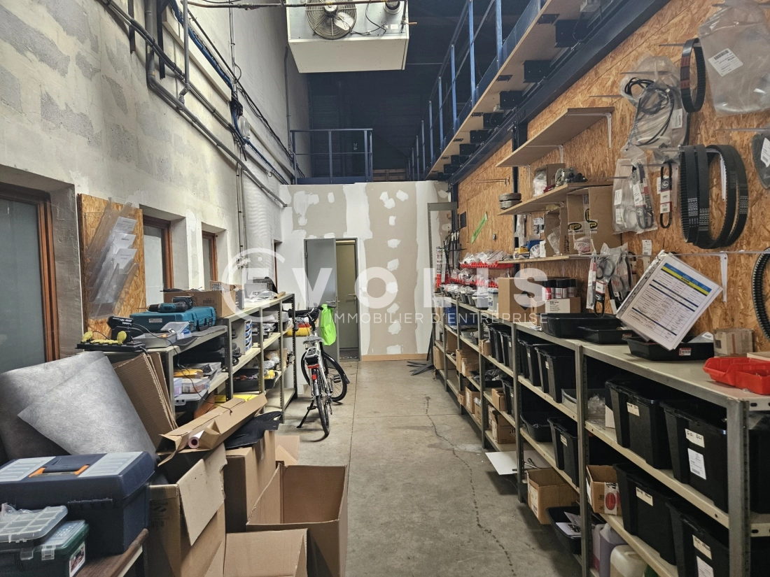 Photo 2 – location Entrepôts / activités	MASSY (91300)