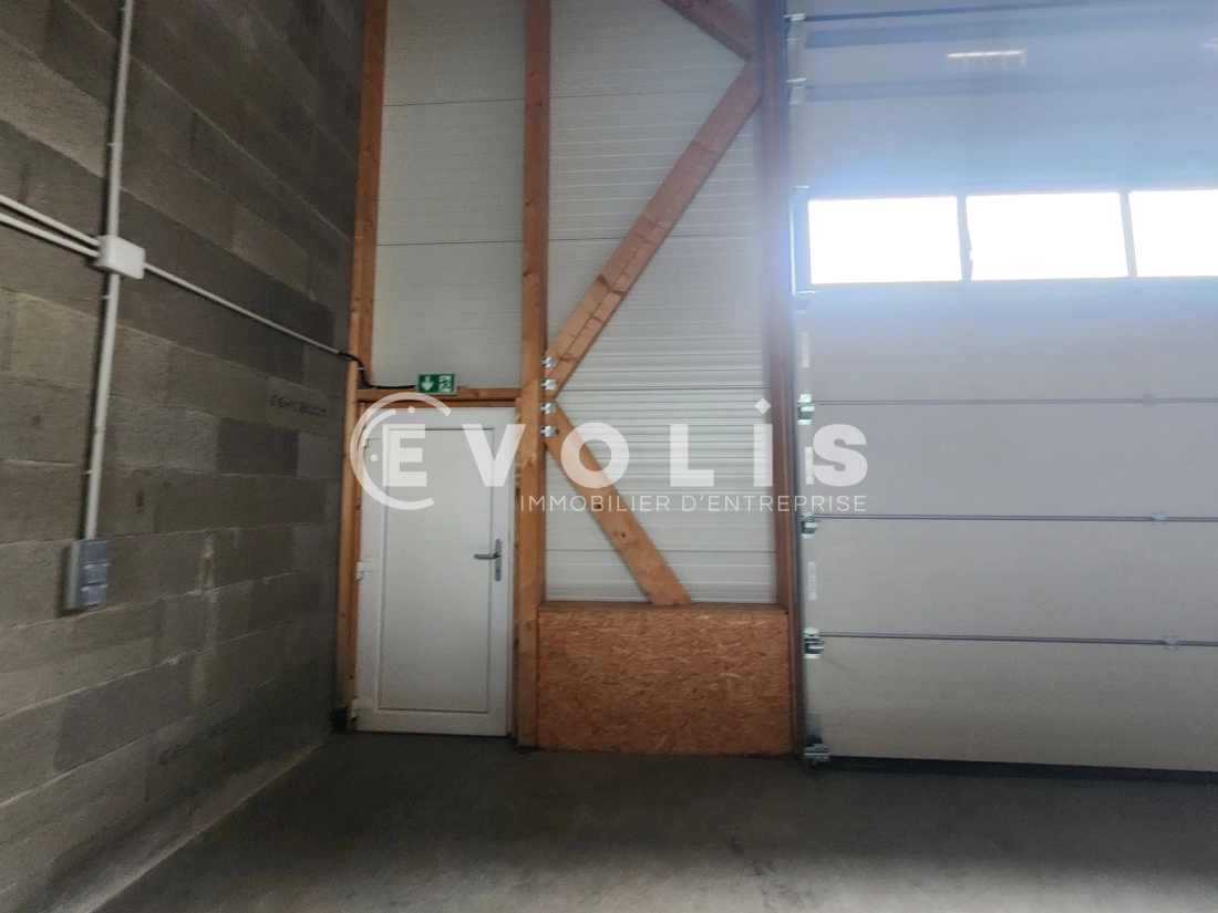 Photo 9 – location Entrepôts / activités	SAINT QUENTIN FALLAVIER (38070)