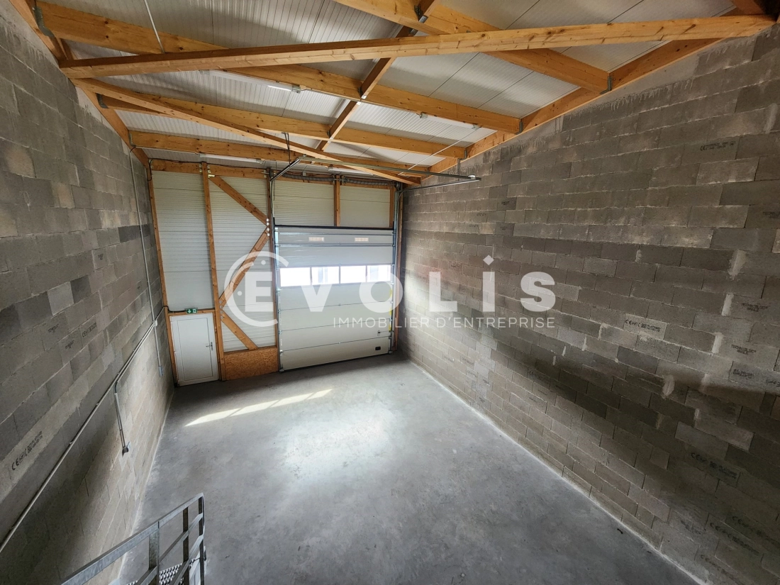 Photo 12 – location Entrepôts / activités	SAINT QUENTIN FALLAVIER (38070)