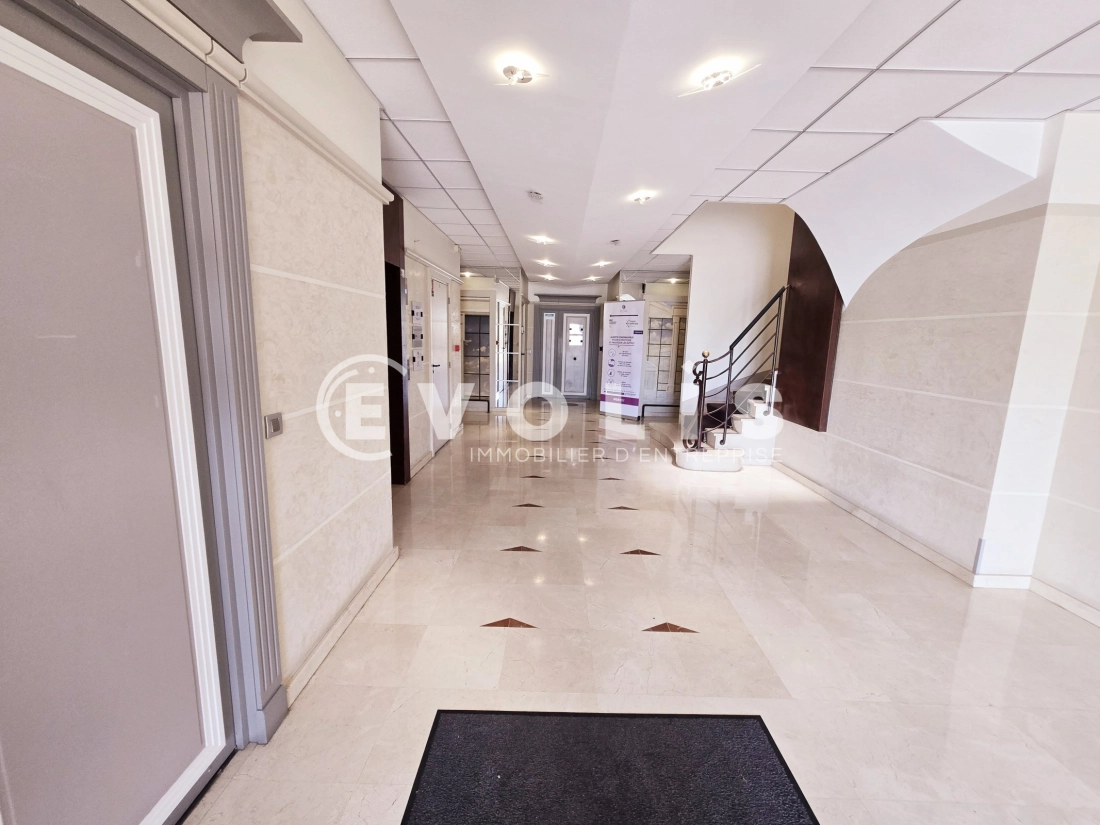 Photo 8 – location bureaux	VILLEBON SUR YVETTE (91140)