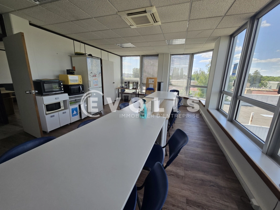 Photo 2 – location bureaux	LES ULIS (91940)