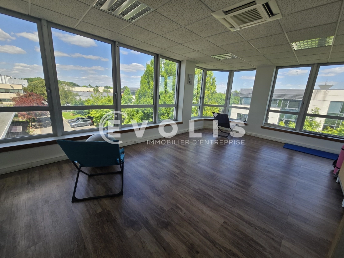 Photo 3 – location bureaux	LES ULIS (91940)