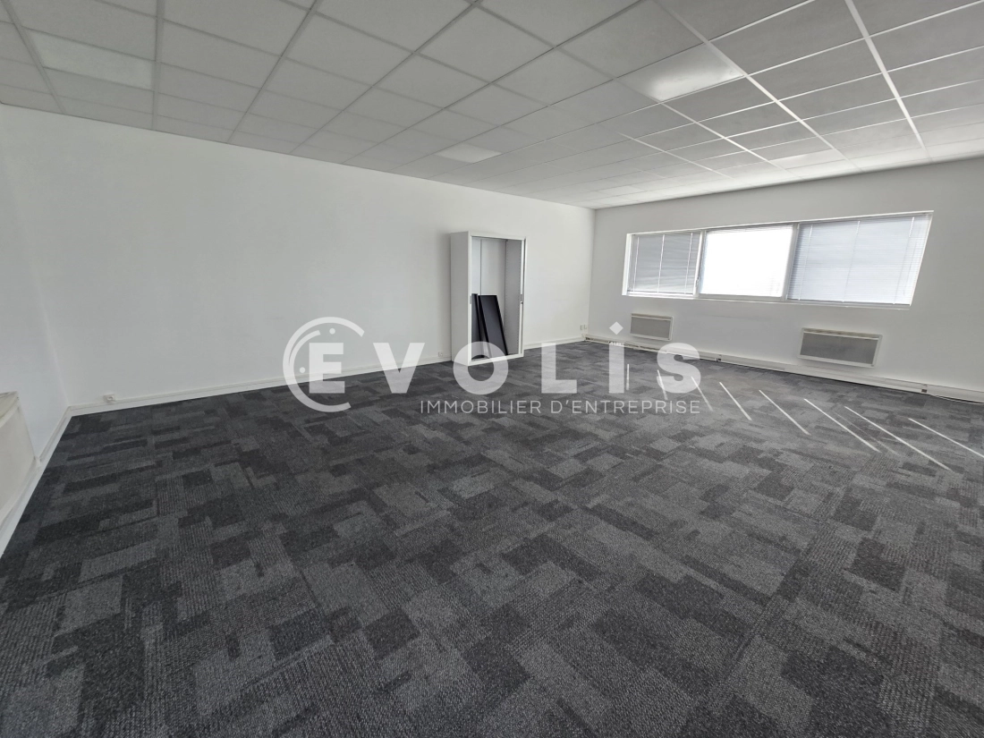 Photo 6 – location Entrepôts / activités	VILLEBON SUR YVETTE (91140)