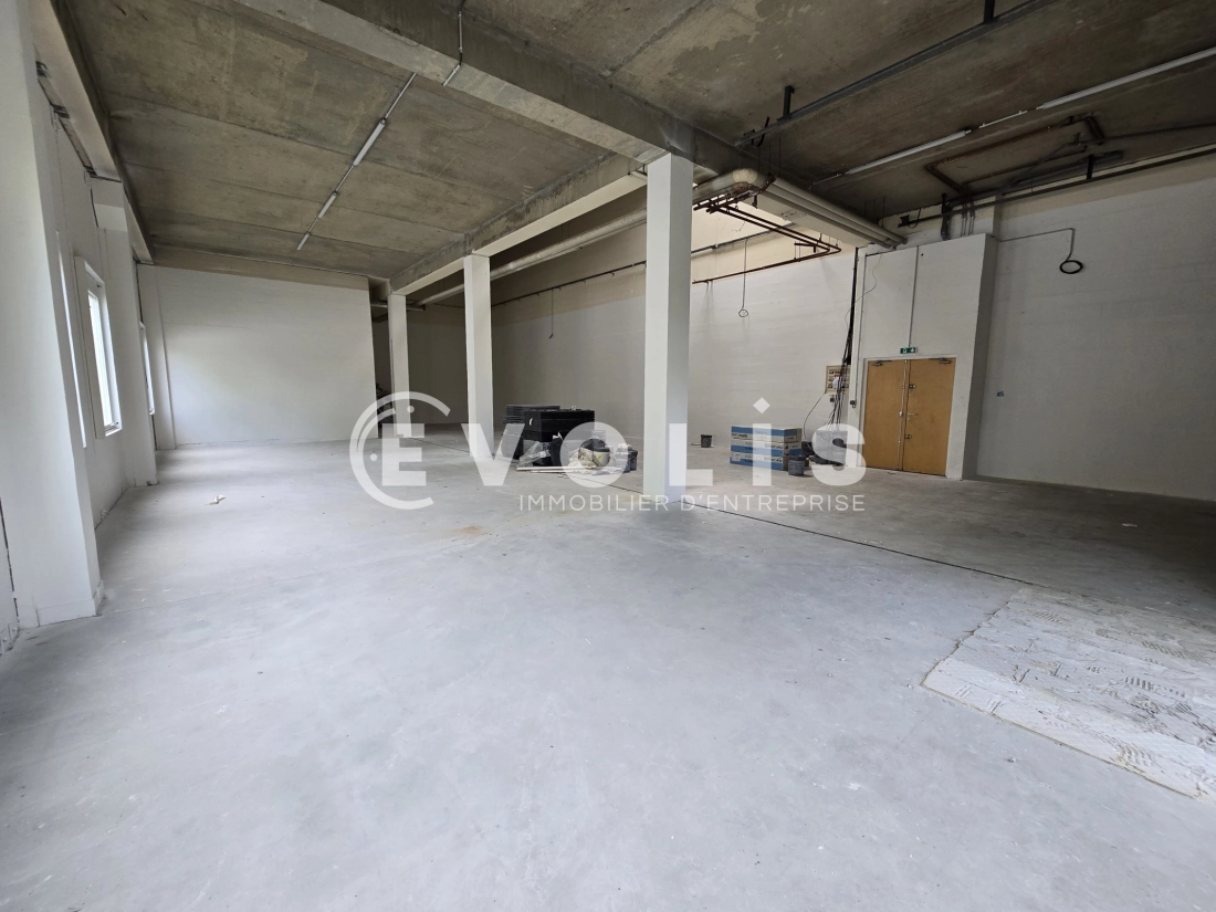 Photo 6 – location Entrepôts / activités	VILLEBON SUR YVETTE (91140)