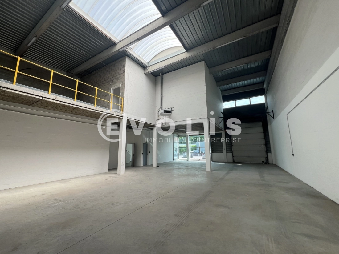 Photo 3 – location Entrepôts / activités	VALENTON (94460)