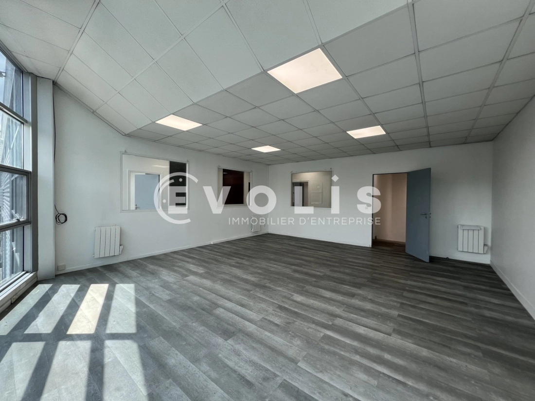 Photo 12 – location Entrepôts / activités	VALENTON (94460)