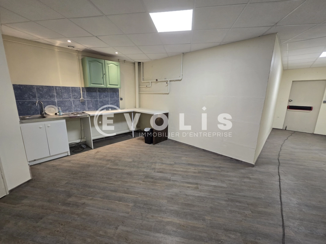 Photo 6 – location Entrepôts / activités	MORANGIS (91420)