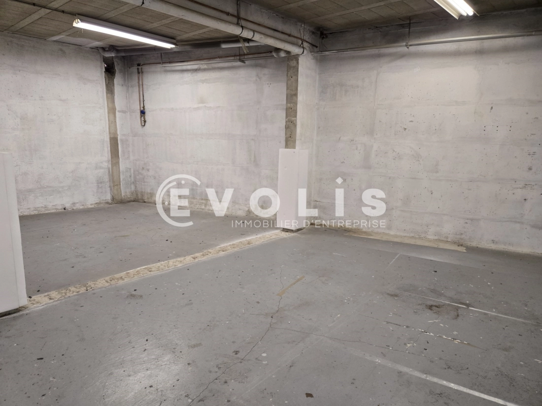 Photo 2 – location Entrepôts / activités	MORANGIS (91420)