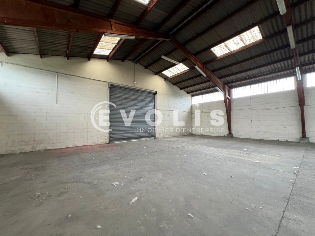 Photo 7 – location Entrepôts / activités	SAINT-GENIS-LAVAL (69230)