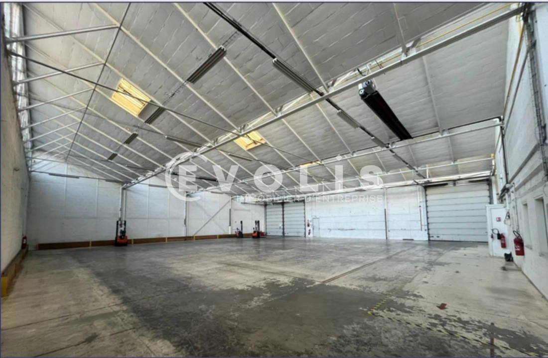Photo 2 – location Entrepôts / activités	MASSY (91300)