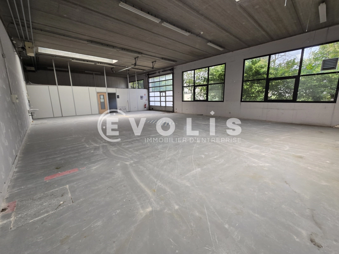 Photo 3 – location Entrepôts / activités	VILLEJUST (91140)