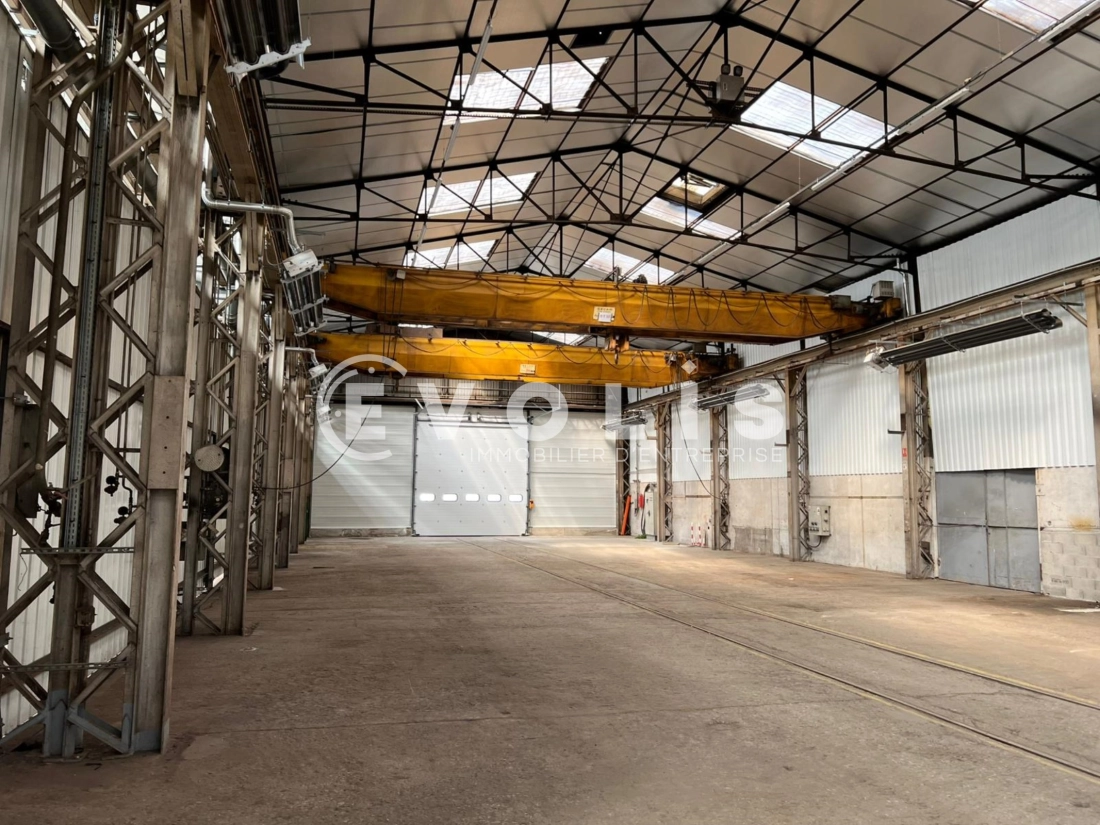 Photo 7 – location Entrepôts / activités	SAINT PRIEST (69800)