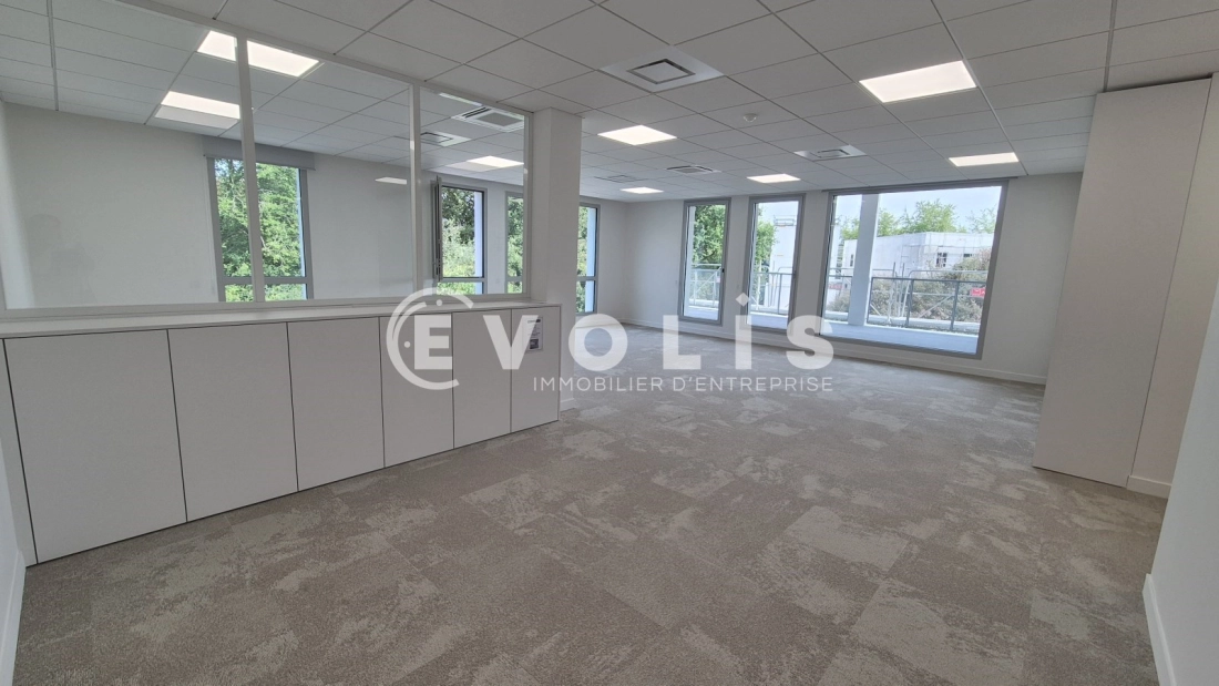 Photo 9 – location bureaux	SERRIS (77700)