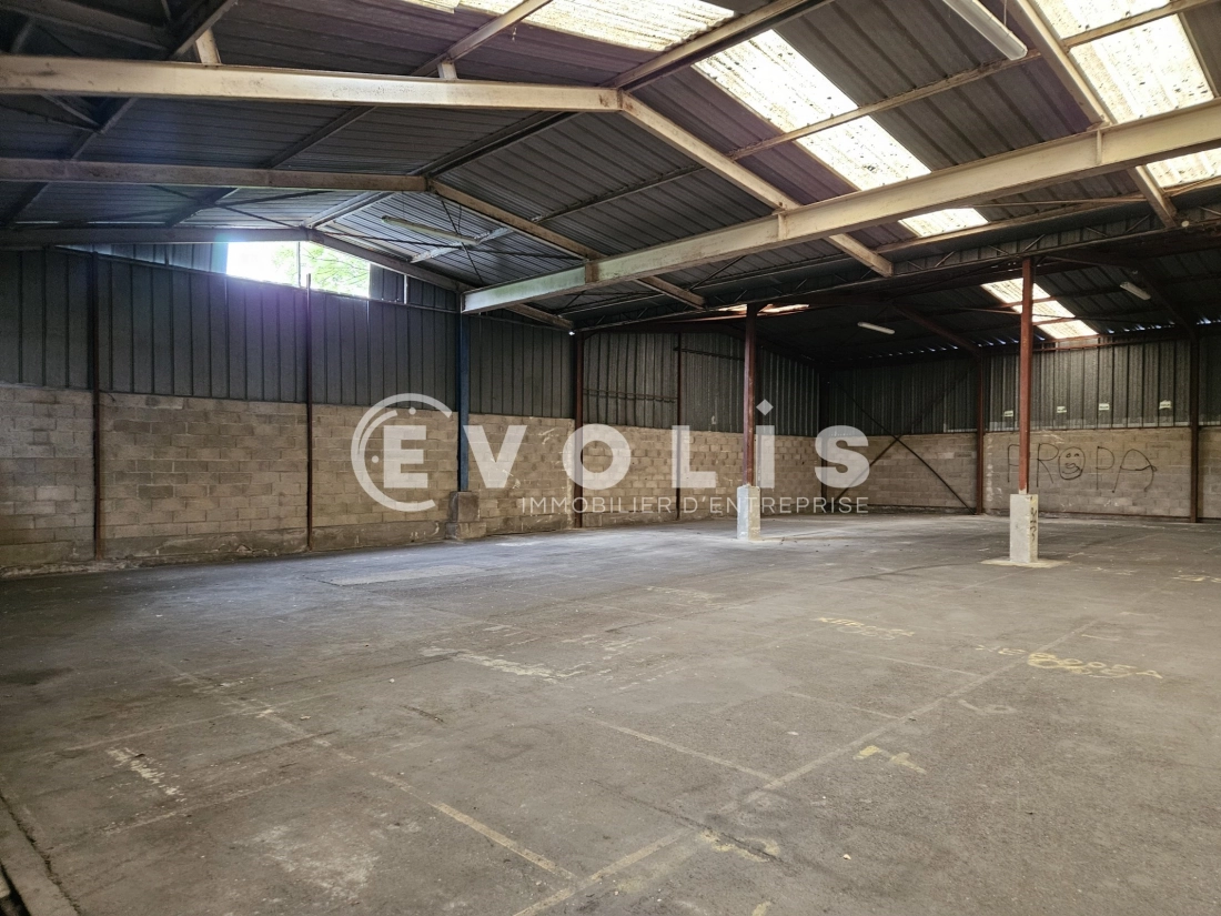 Photo 2 – location Entrepôts / activités	VILLEBON SUR YVETTE (91140)
