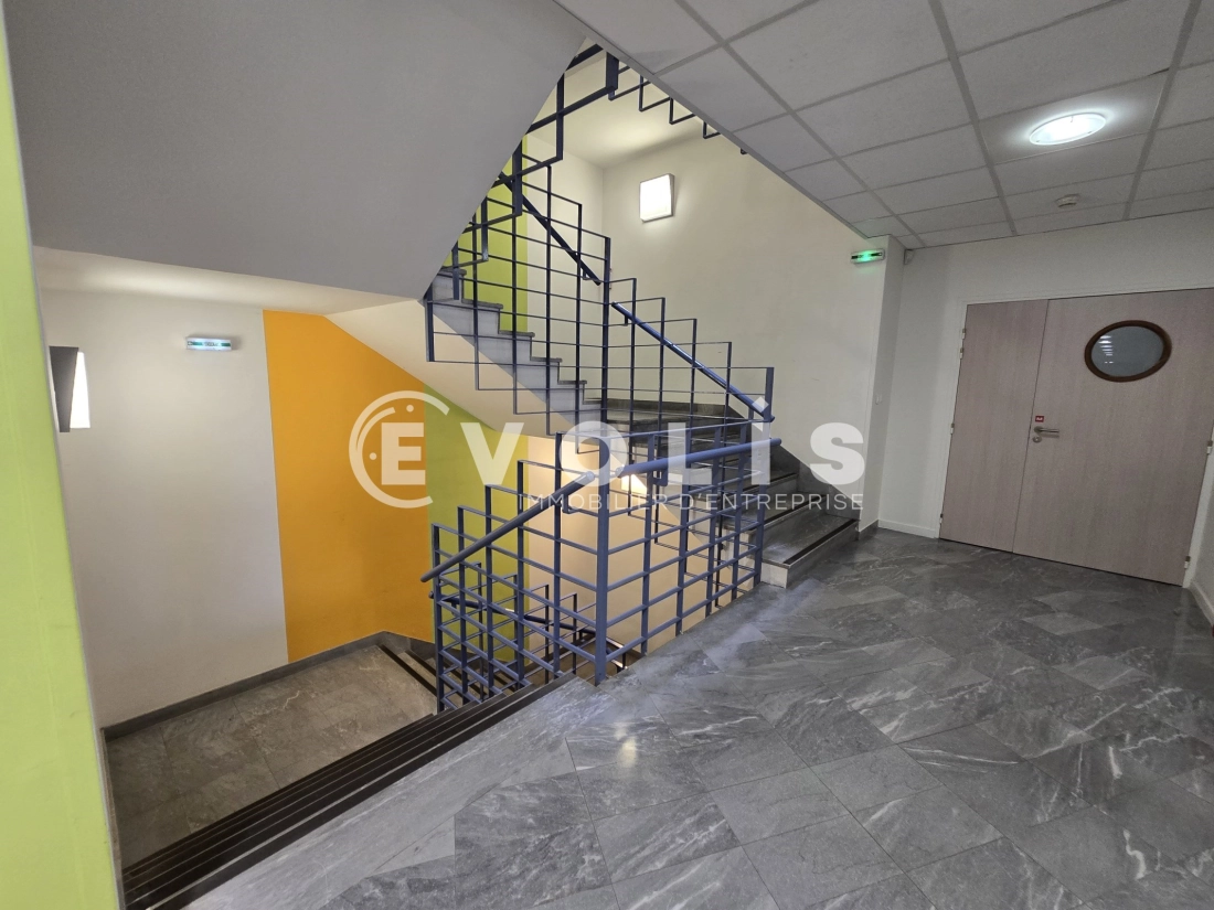 Photo 6 – location bureaux	SAINT AUBIN (91190)