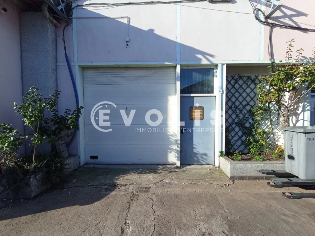 Photo 6 – location Entrepôts / activités	VENISSIEUX (69200)