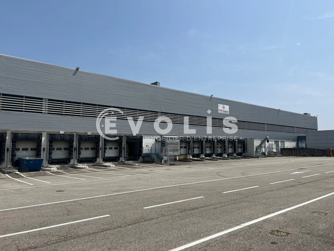 Photo 15 – location Entrepôts / activités	VAULX MILIEU (38090)