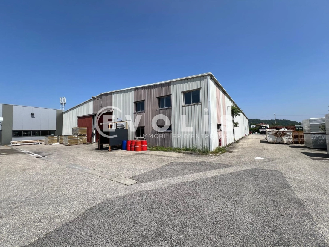 Photo 3 – location Entrepôts / activités	BRIGNAIS (69530)