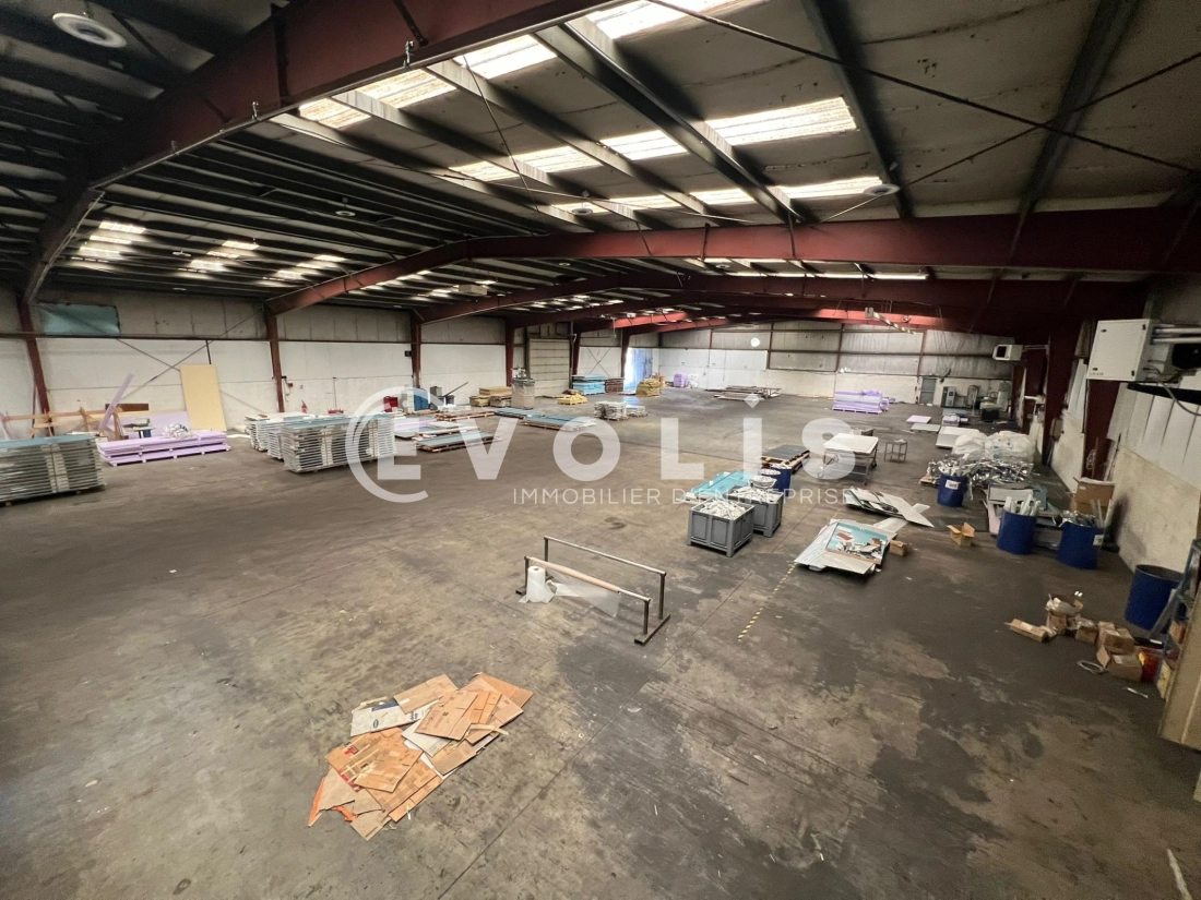 Photo 5 – location Entrepôts / activités	BRIGNAIS (69530)