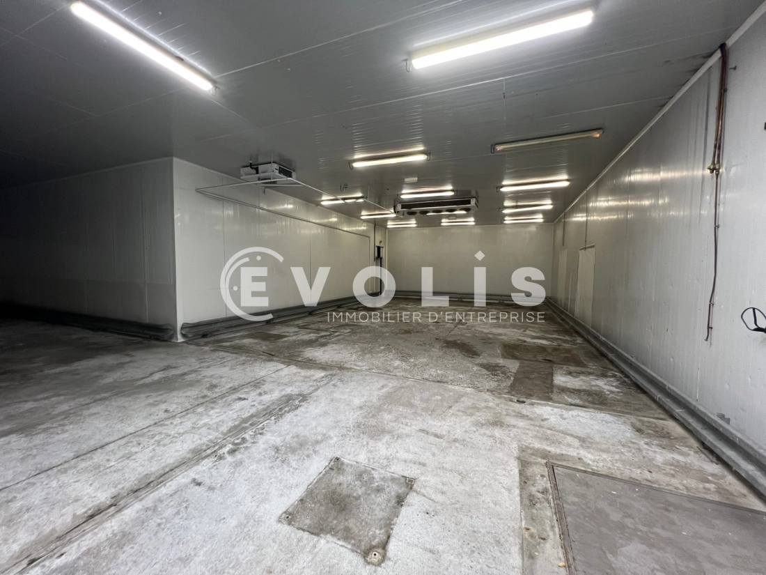 Photo 9 – location Entrepôts / activités	SAINT SYMPHORIEN D'OZON (69360)