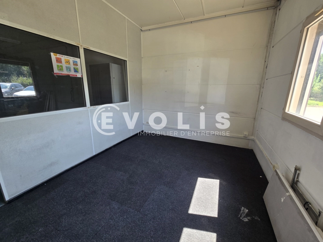 Photo 4 – location Entrepôts / activités	MASSY (91300)