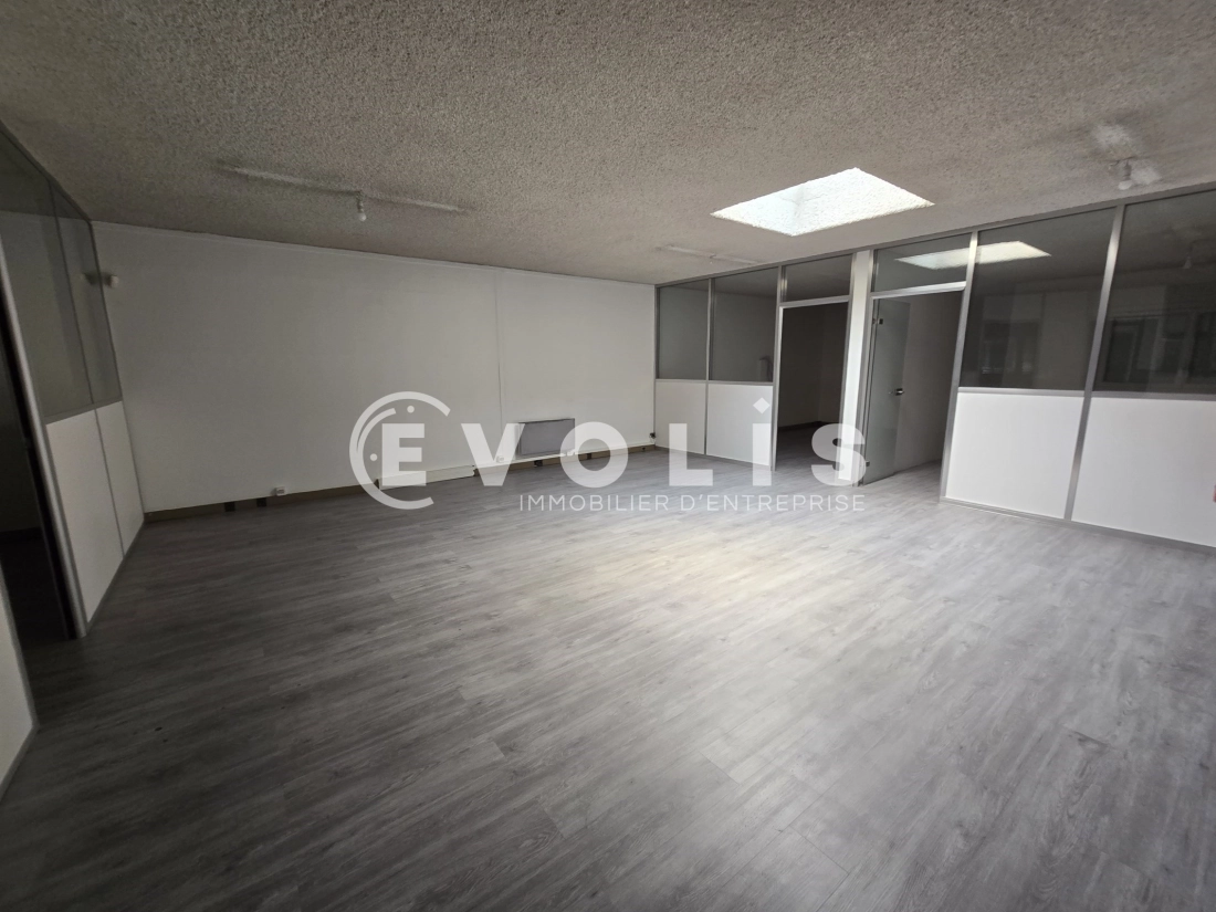 Photo 5 – location Entrepôts / activités	MASSY (91300)