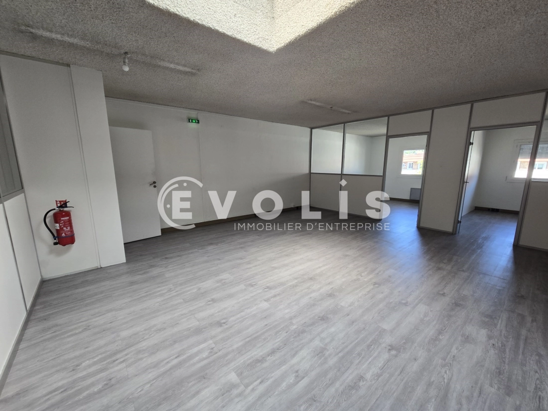 Photo 7 – location Entrepôts / activités	MASSY (91300)