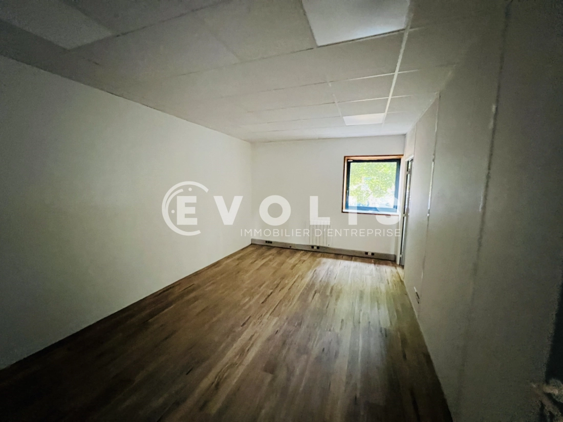 Photo 5 – location bureaux	SAVIGNY LE TEMPLE (77176)
