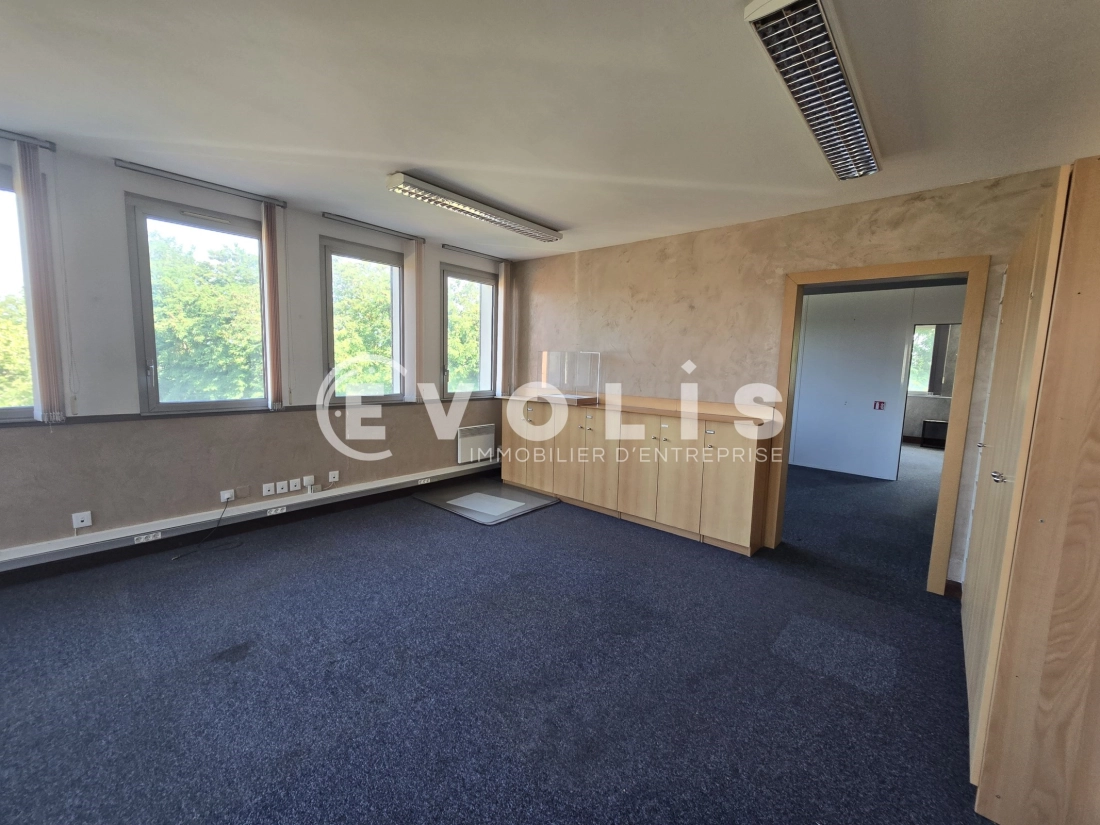Photo 3 – location bureaux	IGNY (91430)