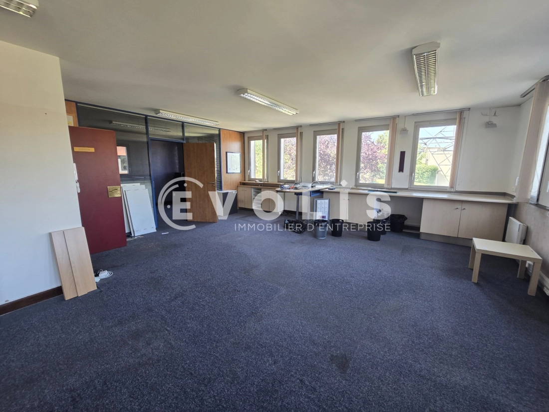 Photo 8 – location bureaux	IGNY (91430)