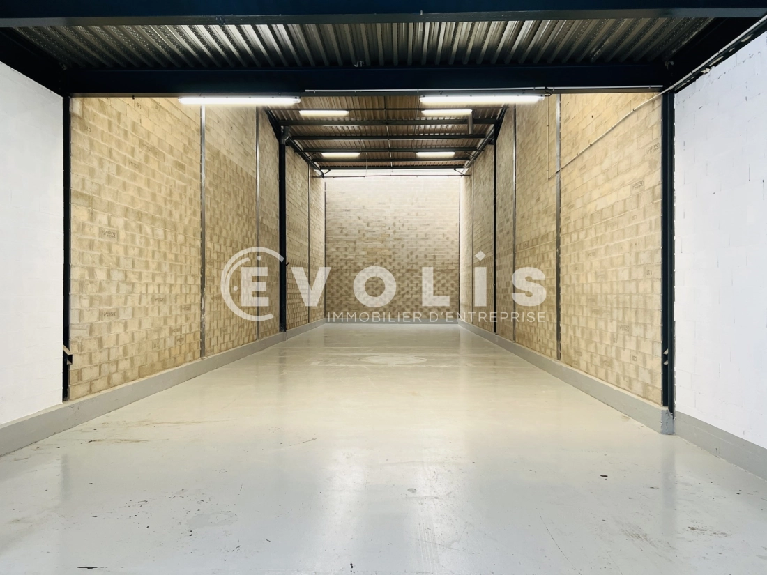 Photo 4 – location Entrepôts / activités	NOISY LE GRAND (93160)