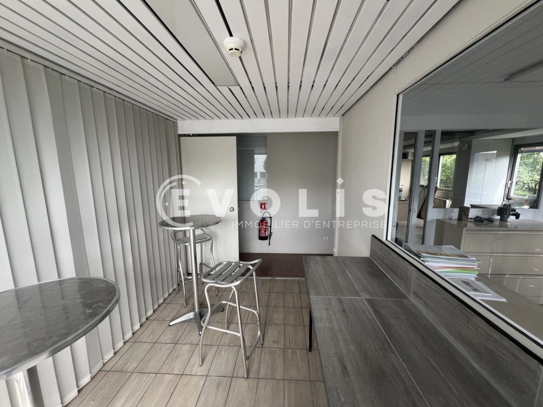 Photo 12 – location bureaux	CHENNEVIERES SUR MARNE (94430)