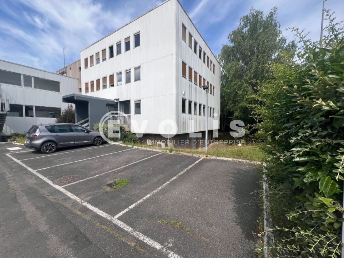 Photo 1 – location bureaux	CHENNEVIERES SUR MARNE (94430)