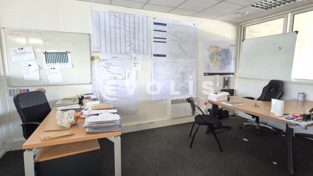 Photo 4 – location Entrepôts / activités	MONTEVRAIN (77144)