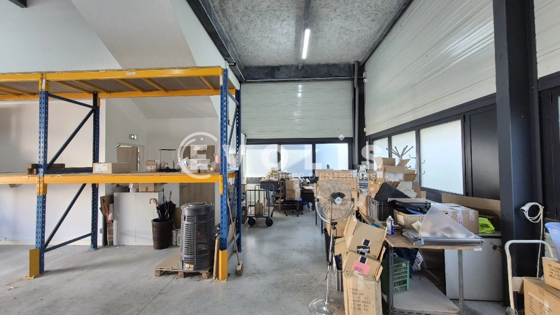 Photo 3 – location Entrepôts / activités	CHANTELOUP EN BRIE (77600)