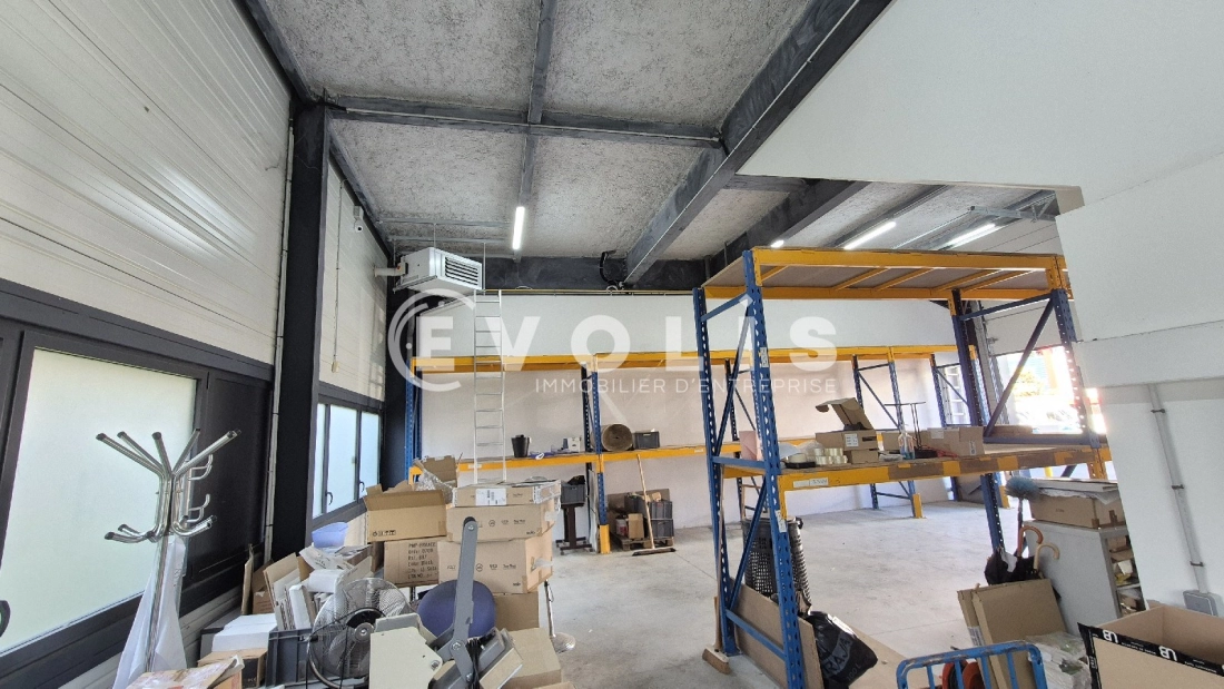 Photo 4 – location Entrepôts / activités	CHANTELOUP EN BRIE (77600)