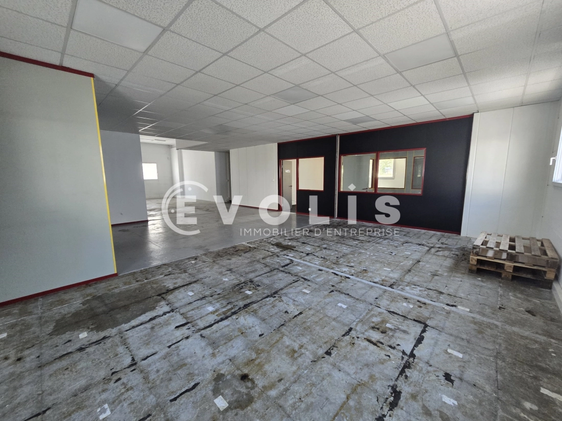 Photo 5 – location Entrepôts / activités	CHAMPLAN (91160)