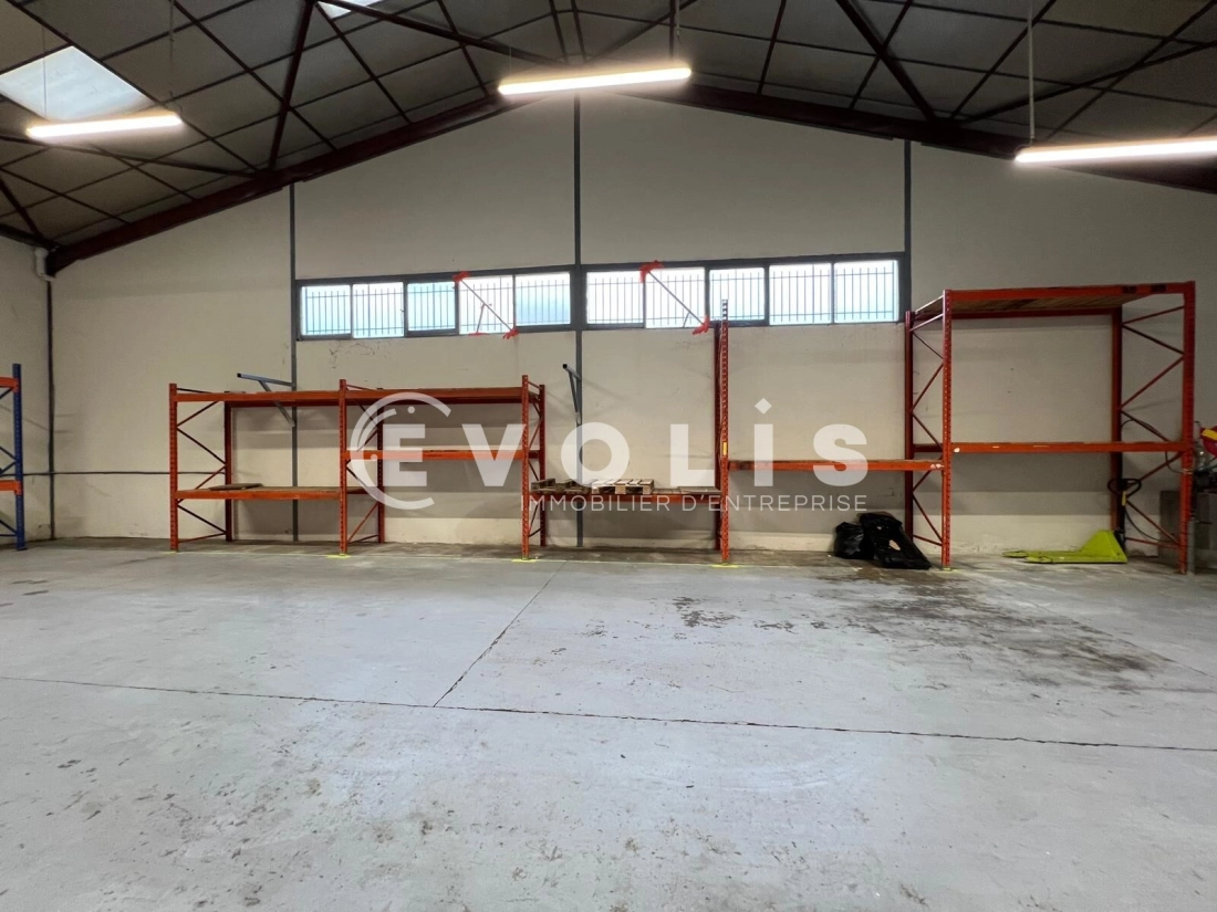 Photo 8 – location Entrepôts / activités	GRIGNY (69520)