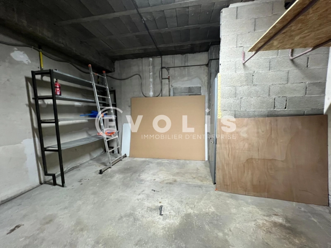 Photo 11 – location Entrepôts / activités	GRIGNY (69520)
