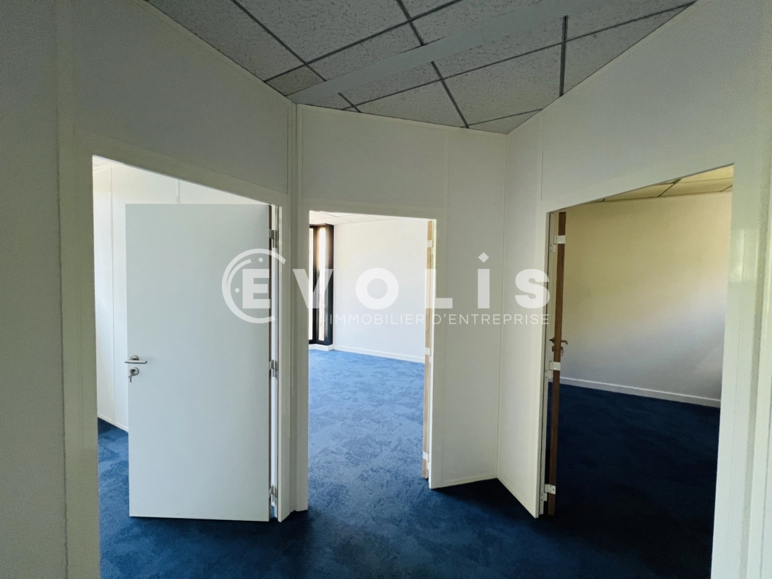 Photo 2 – location bureaux	LAGNY SUR MARNE (77400)