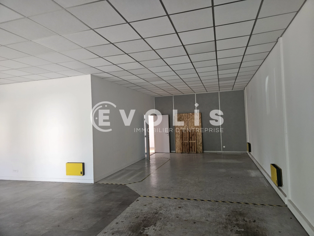Photo 11 – location Entrepôts / activités	LES ULIS (91940)