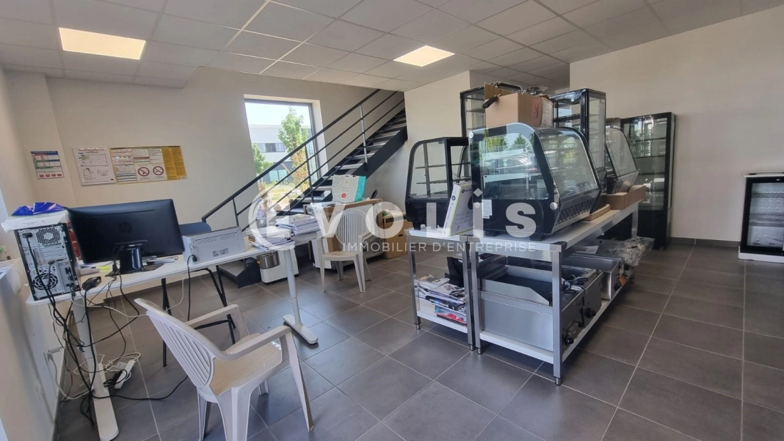Photo 3 – location Entrepôts / activités	BAILLY ROMAINVILLIERS (77700)