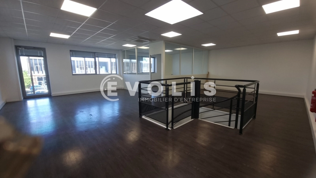 Photo 6 – location Entrepôts / activités	COLLEGIEN (77090)
