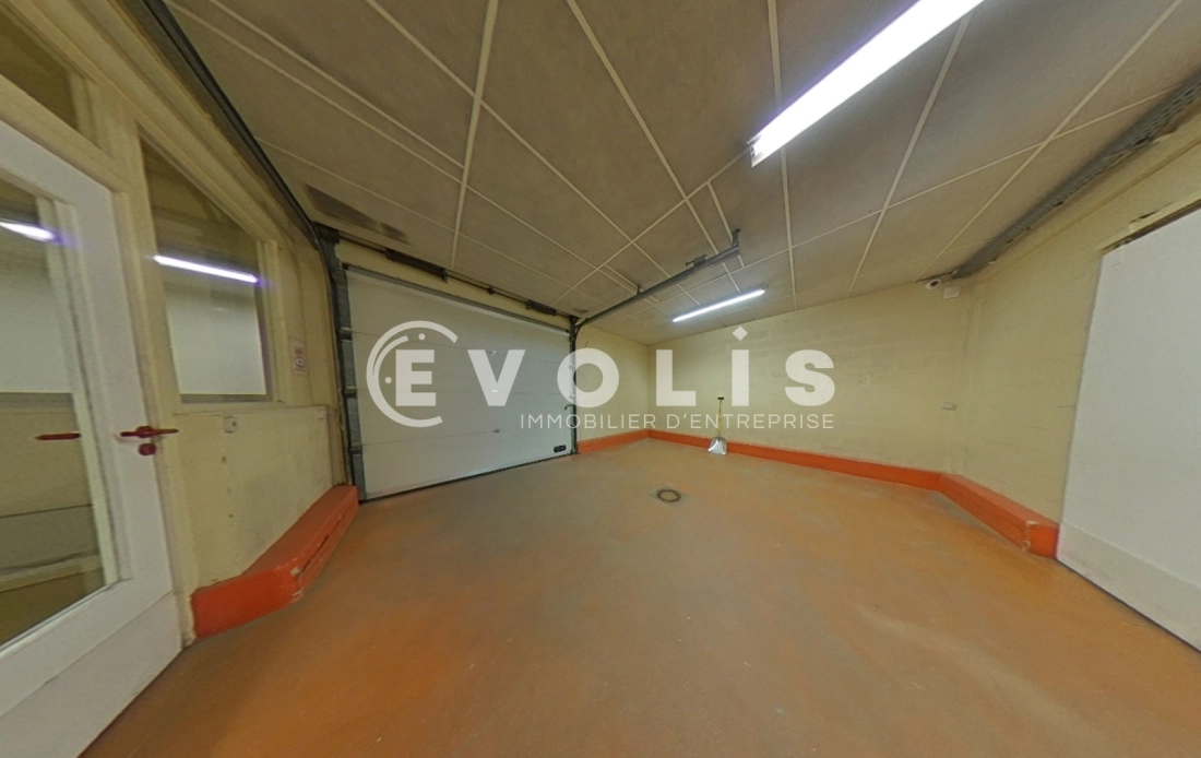 Photo 3 – location Entrepôts / activités	SAINT GENIS LAVAL (69230)