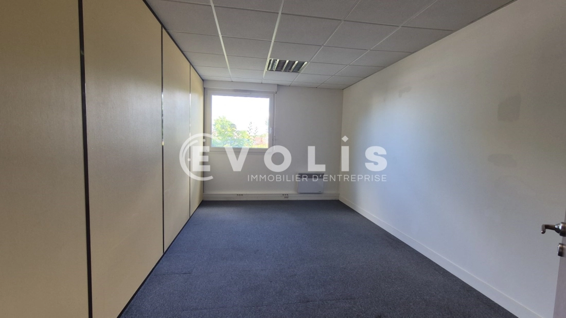 Photo 4 – location bureaux	MAGNY LE HONGRE (77700)