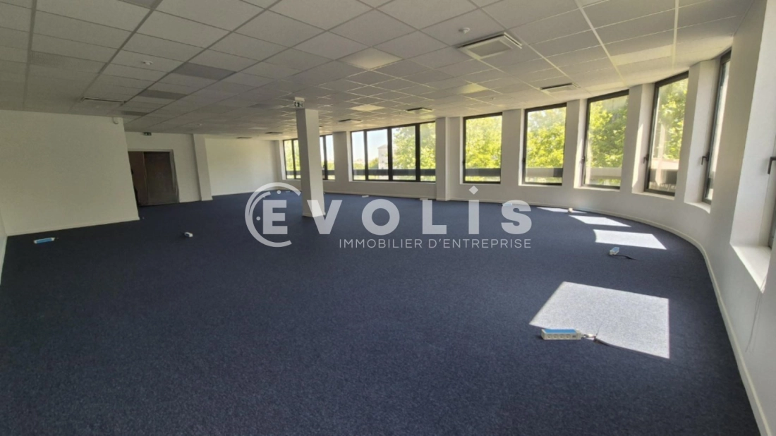 Photo 4 – location bureaux	CHESSY (77700)