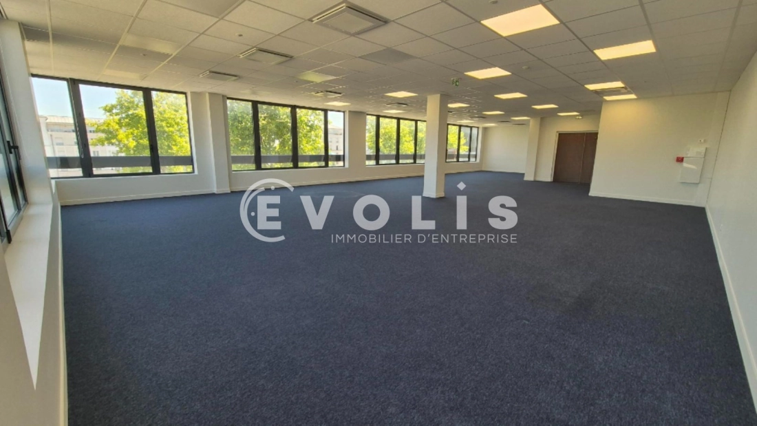 Photo 3 – location bureaux	CHESSY (77700)